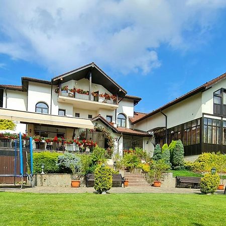 Casa Domneasca Hotel Curtea De Arges Exterior photo