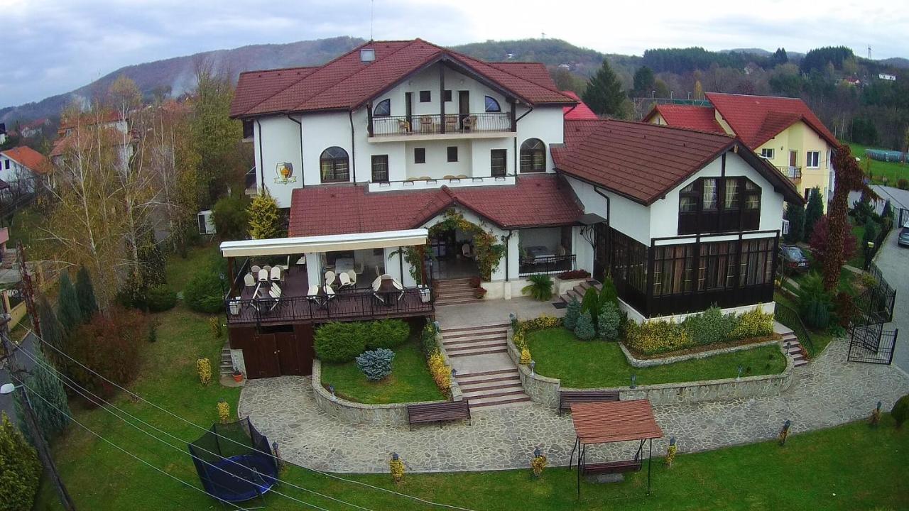 Casa Domneasca Hotel Curtea De Arges Exterior photo